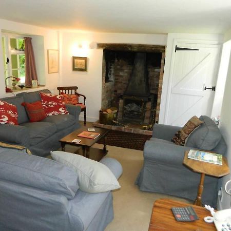 River Cottage A Country Retreat In Wooded Gardens East Stoke  Eksteriør billede