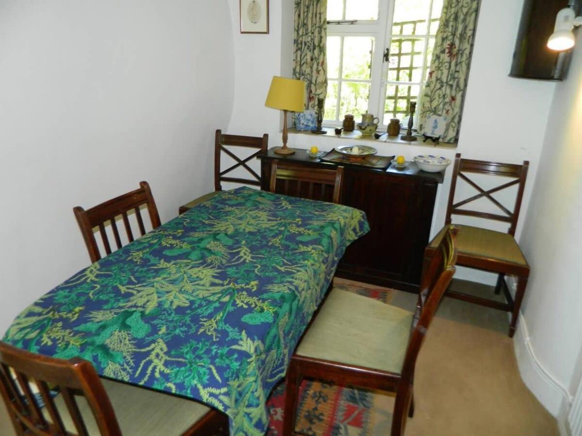 River Cottage A Country Retreat In Wooded Gardens East Stoke  Eksteriør billede